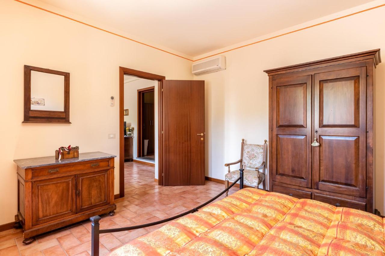 Casolare Dei Fiori - Mughetto Villa Montecarlo Exterior photo